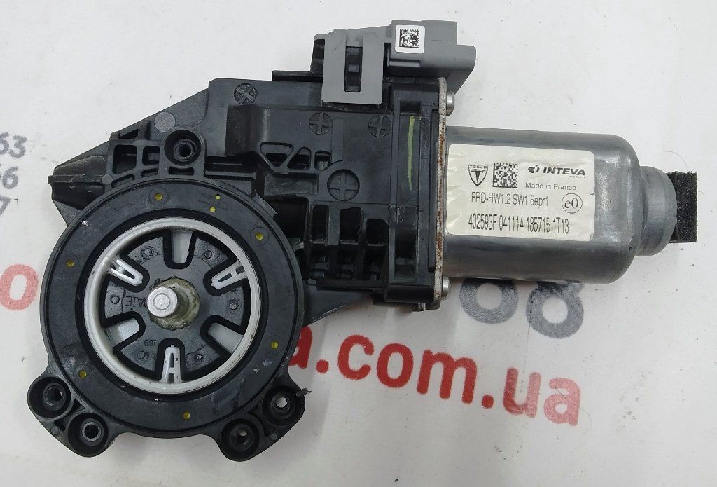 1 Электродвигатель стеклоподъемника переднего правого Tesla model S, model S REST 6006651-00-L